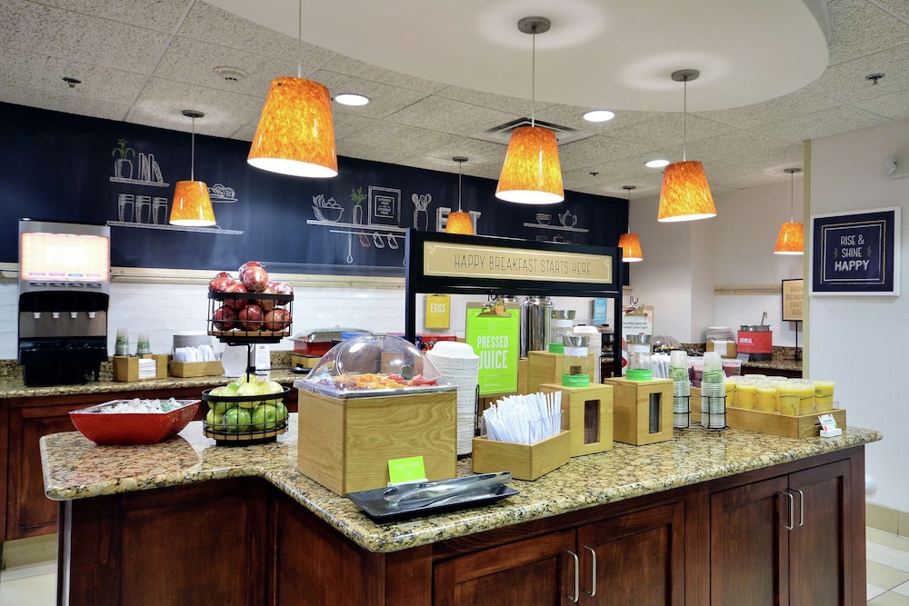 Hampton Inn Raleigh Town Of Wake Forest - photo 43
