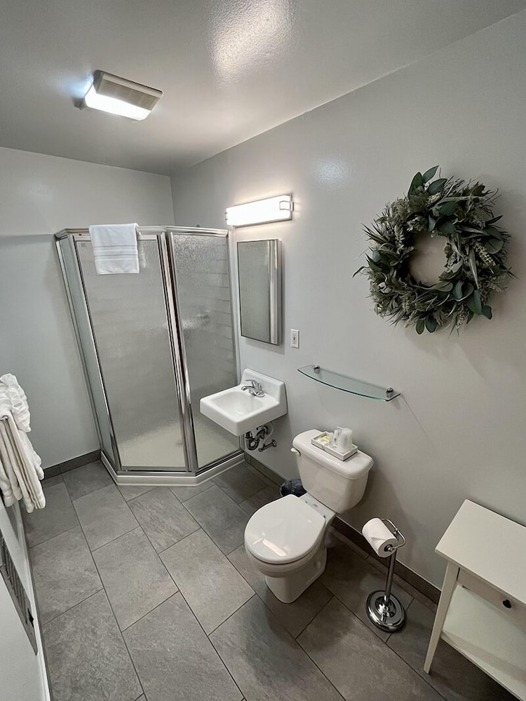 Cascade Motel - photo 42