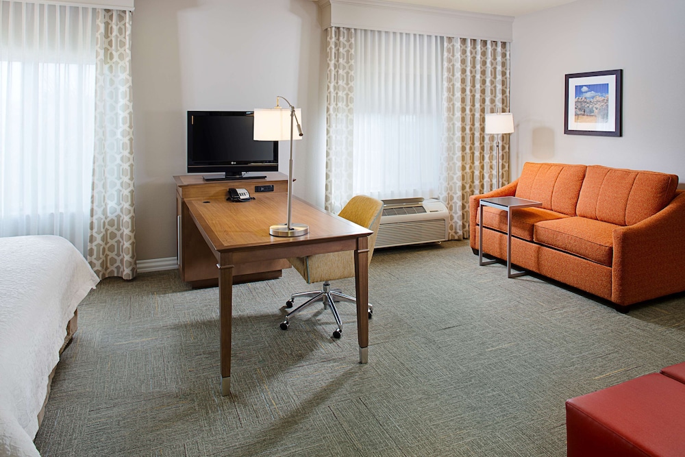 Hampton Inn & Suites Lancaster - photo 11