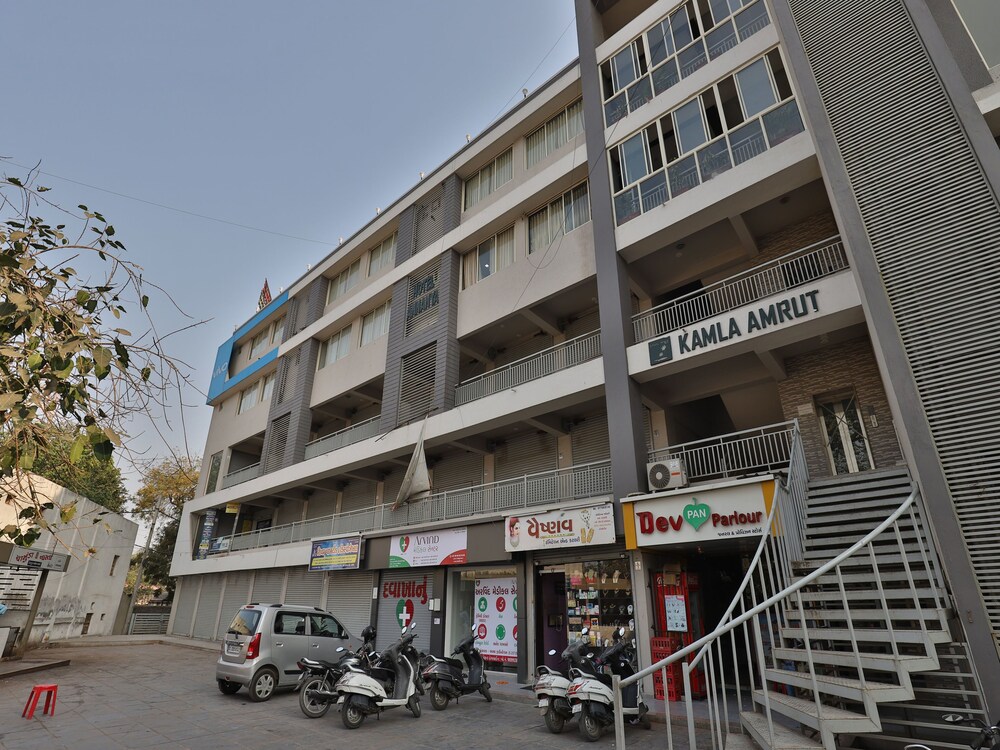 OYO 12309 Hotel Ananya in Kalol, India