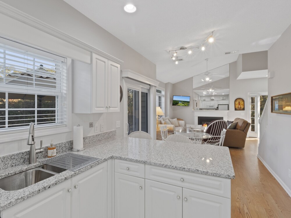 Fairway Oaks 7B by Seaside Vacations - photo 9