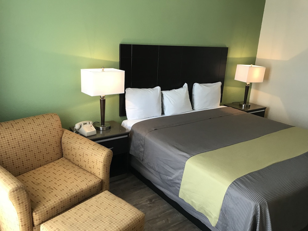 Inn Of Long Beach - photo 5