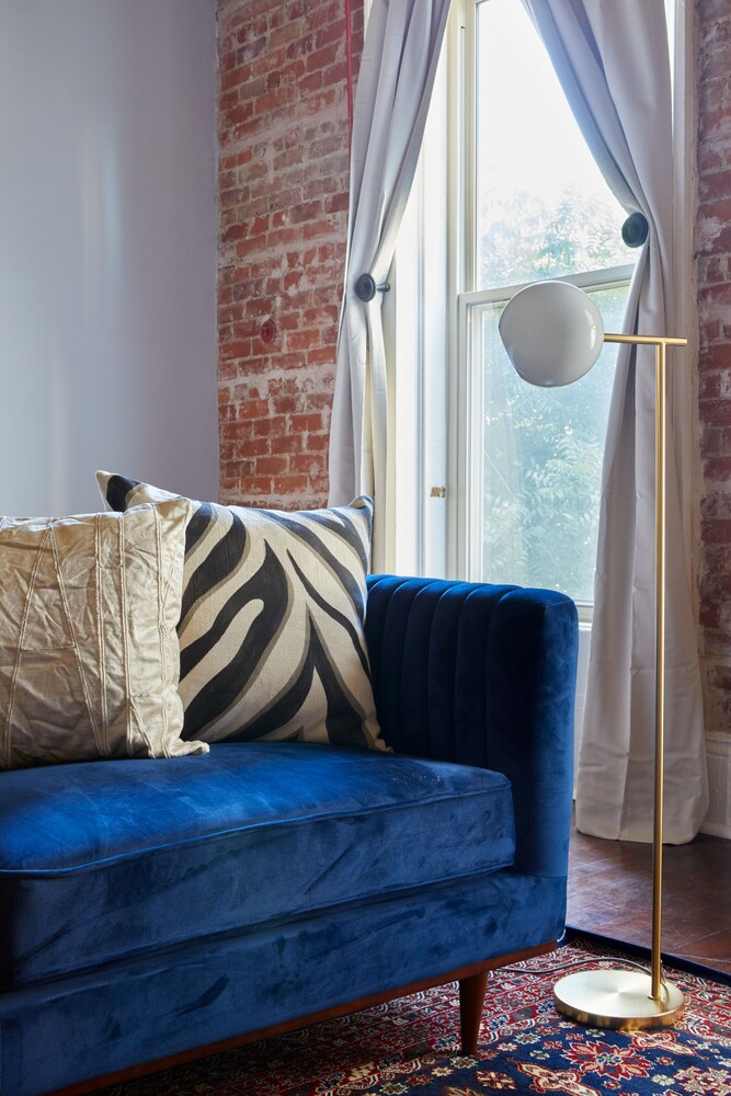 Charming Central Business District Studios by Sonder - photo 25