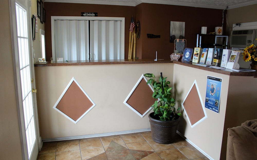 Savannah Motel - photo 4