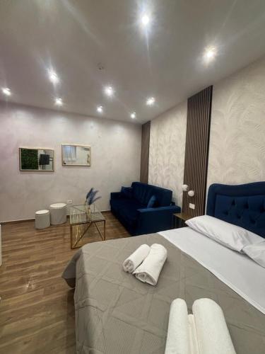 House Palma — 4-Star Luxury Hotel in Naples, Italy