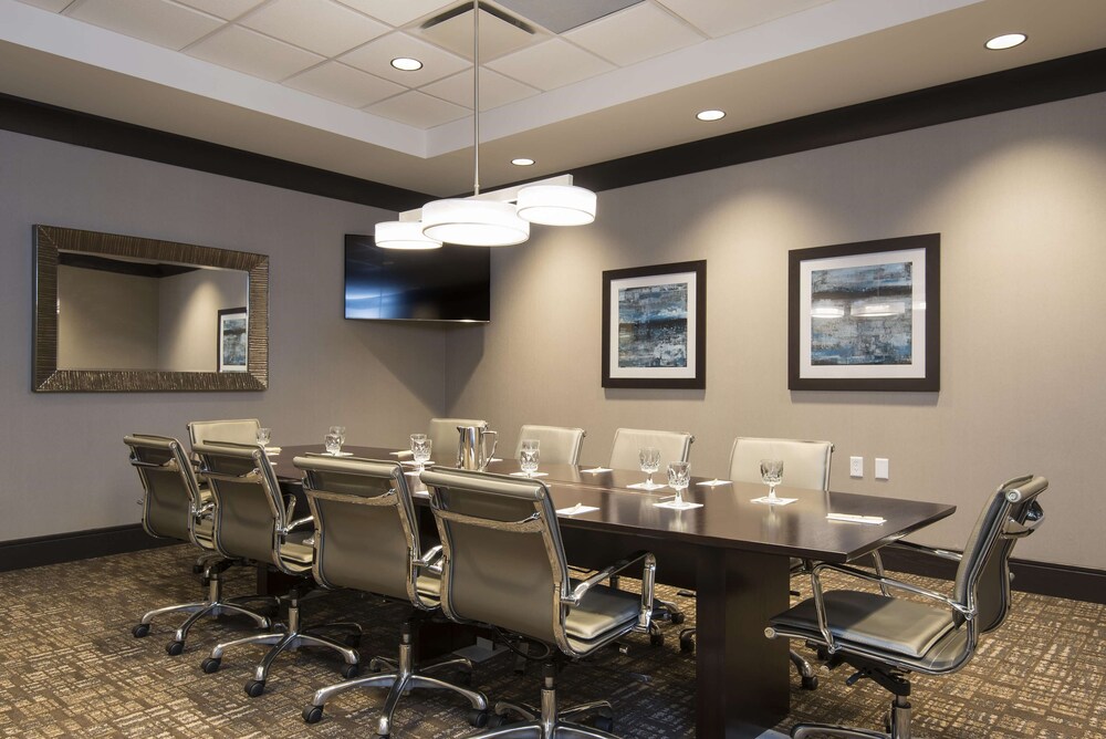 DoubleTree by Hilton Schenectady Downtown - photo 35