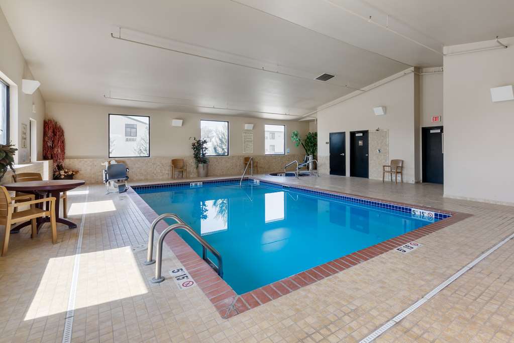 Best Western Golden Prairie Inn & Suites - photo 7