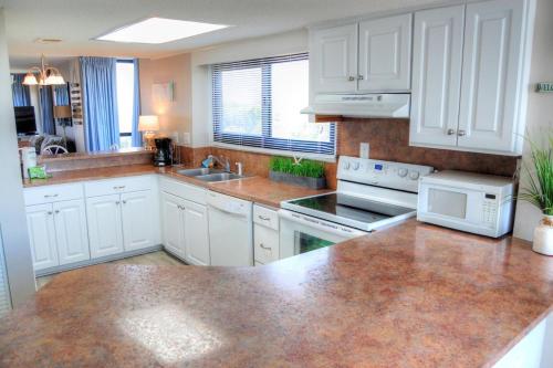 Sea Mark Towers 906 - photo 15