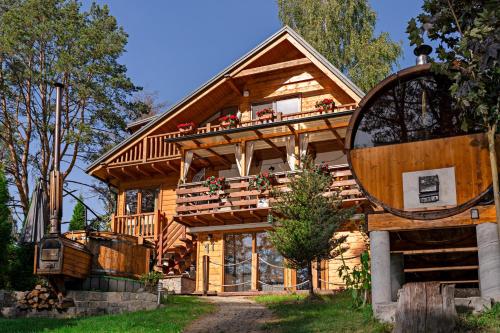 Dom nad samym jeziorem zacisze śniadowo — 4-Star Luxury Hotel in Sniadowo, Poland