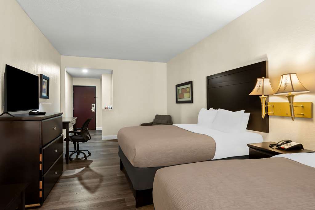Quality Inn & Suites Lafayette - photo 7