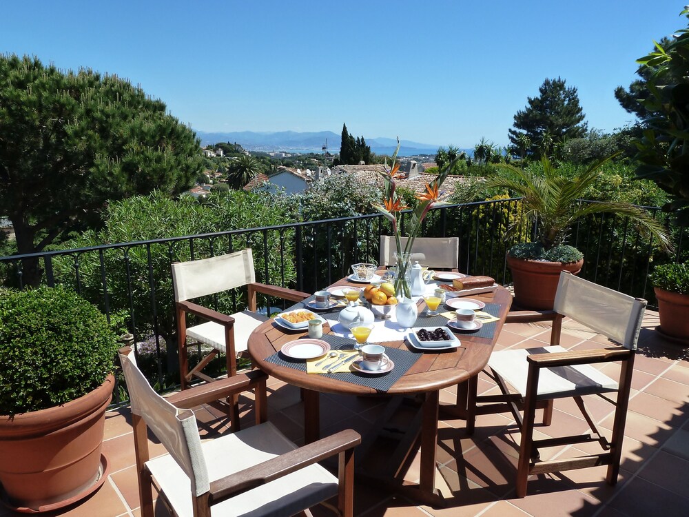 Mas Samarcande - carbon neutral hotel in Vallauris