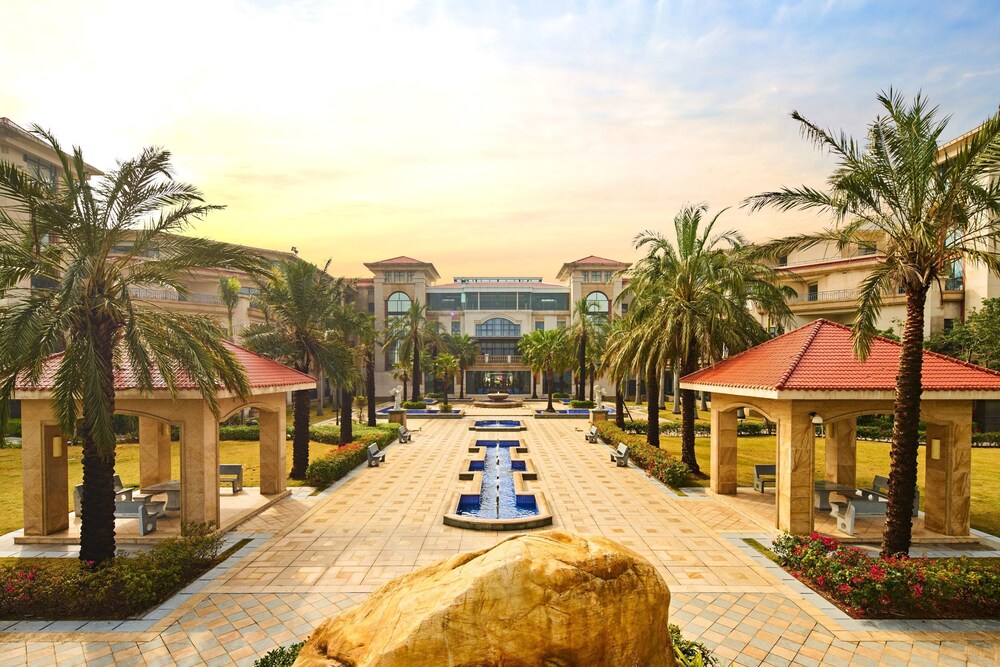 Wanda Realm Xiamen North Bay in Xiamen, People's Republic of China