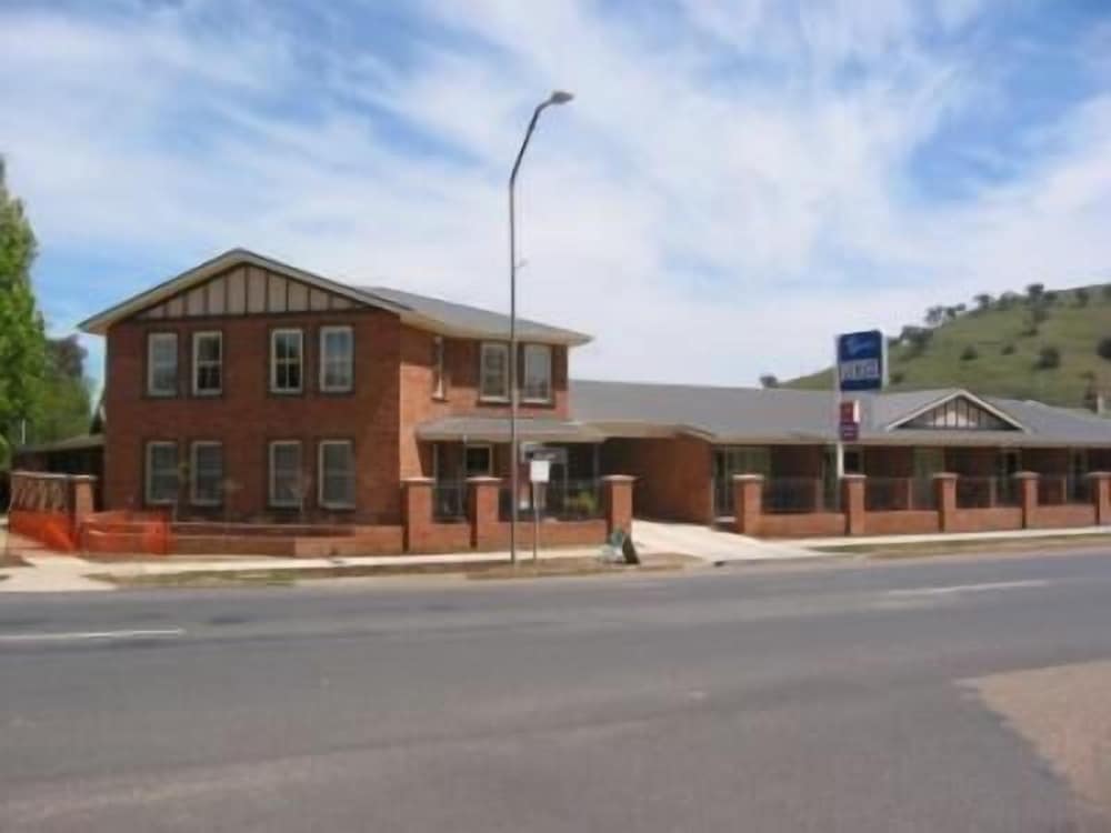 Gabriel Motor Inn — Gundagai — photo 2
