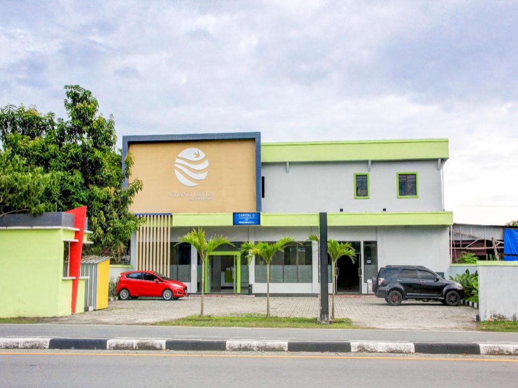 Capital O3327 Grand Tawiri Hotel in Ambon, Indonesia
