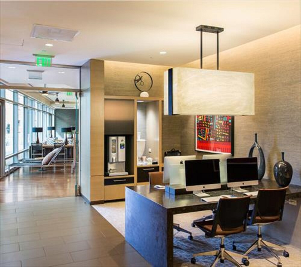 Global Luxury Suites at China Town - photo 32