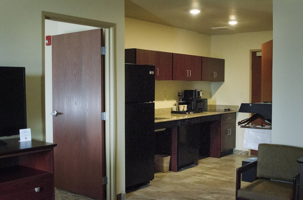 Cobblestone Inn & Suites Soda Springs - photo 9
