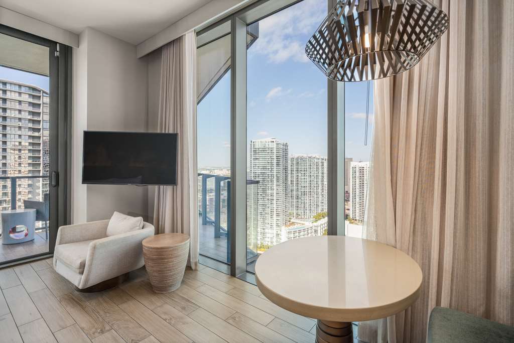 East Miami - photo 4