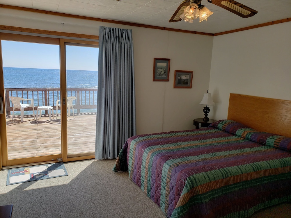 Algoma Beach Motel - photo 32