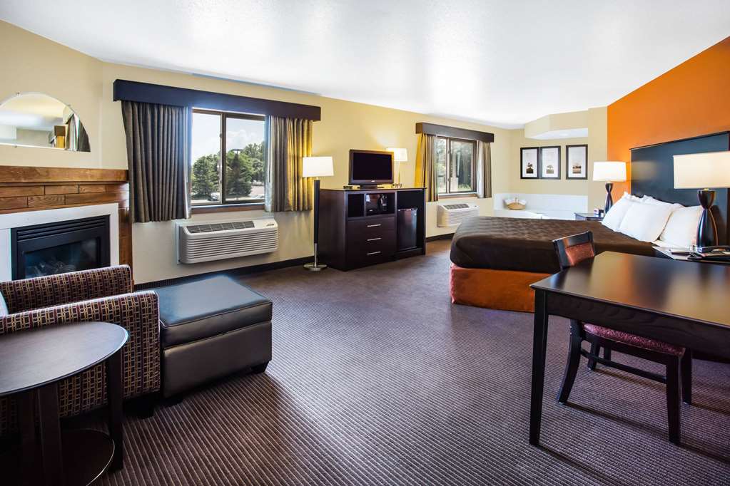 AmericInn by Wyndham Menomonie - photo 15