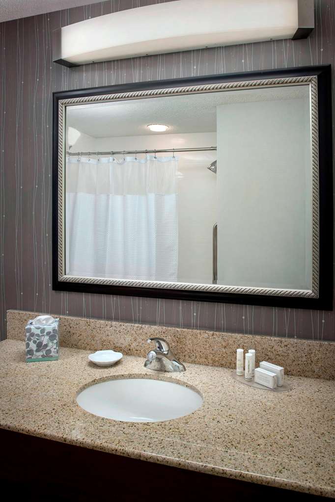 Sonesta Select Tinton Falls Eatontown - photo 14