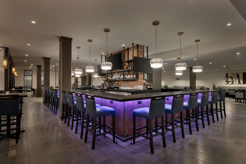DoubleTree by Hilton Canton Downtown - photo 32