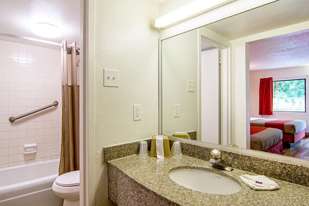 Motel 6 Starke FL - photo 28