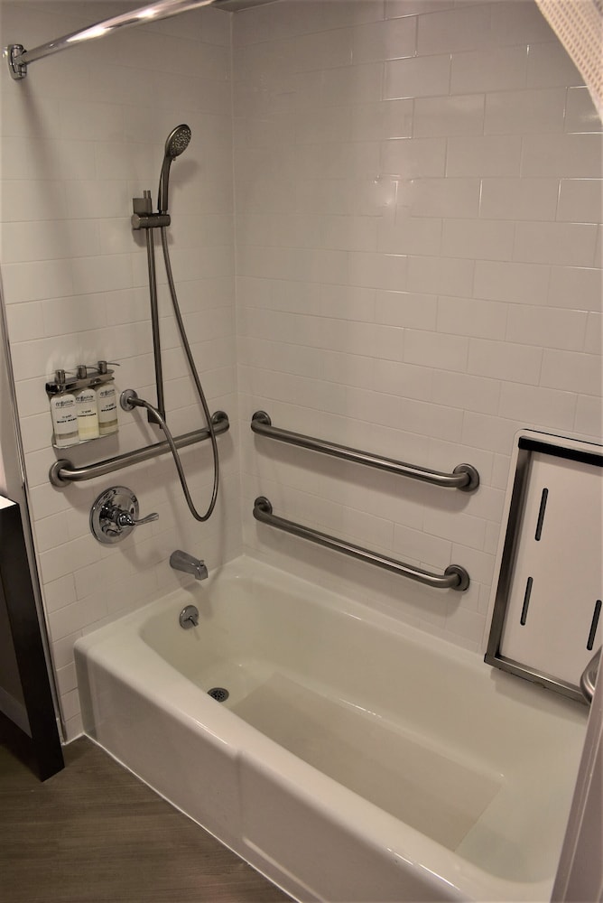 Chaminade Resort & Spa - photo 44