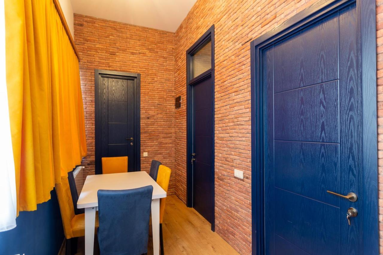 Central 2BR Apt with Balconies By Wehost