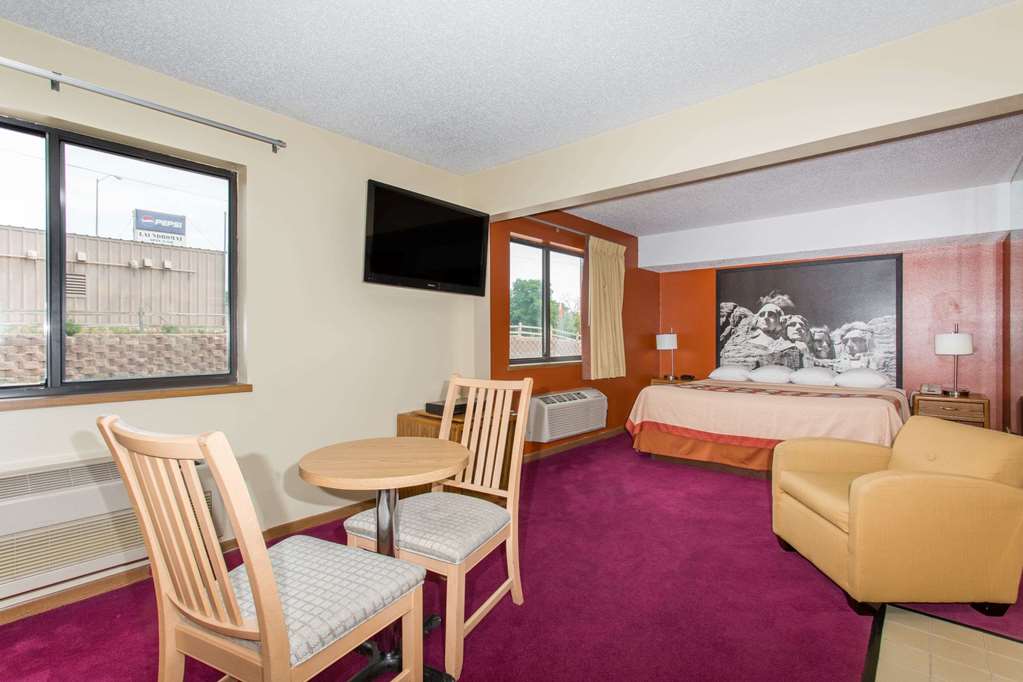 Super 8 by Wyndham Chadron NE - photo 12