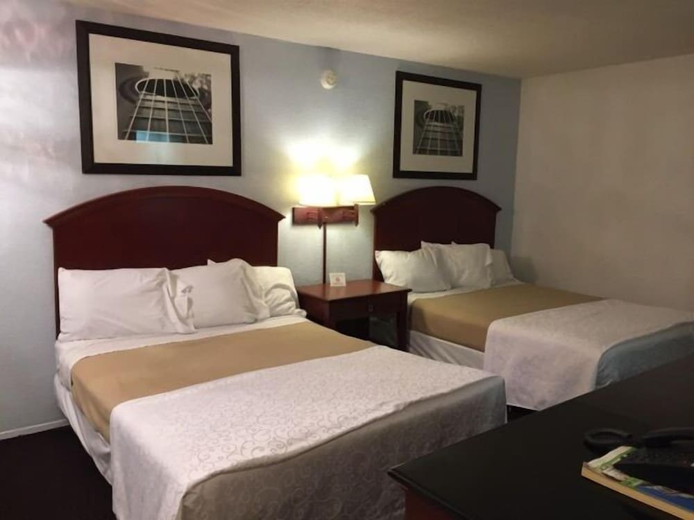 Ranch House Inn and Suites - photo 26