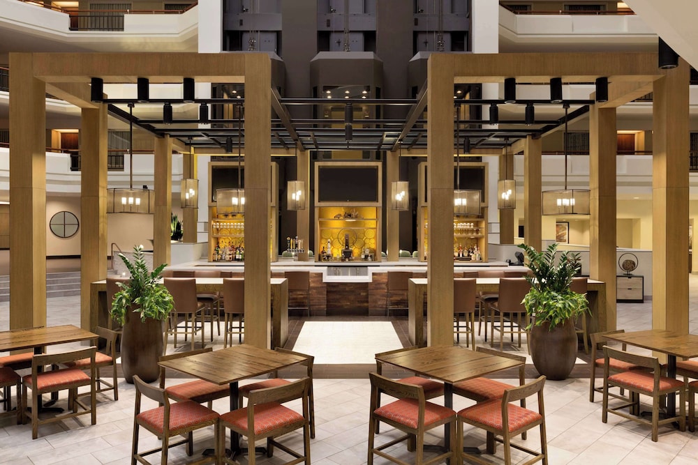Embassy Suites by Hilton Austin Downtown South Congress - photo 85