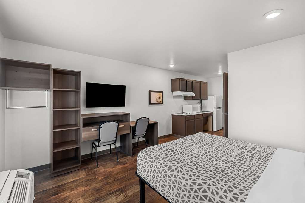 WoodSpring Suites Austin North I 35 - photo 16
