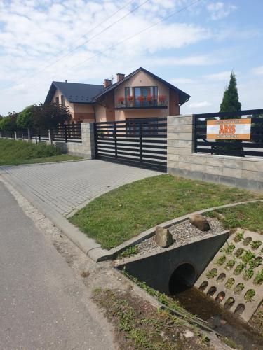Aris Pokoje Gościnne pet-friendly hotel Wojnicz