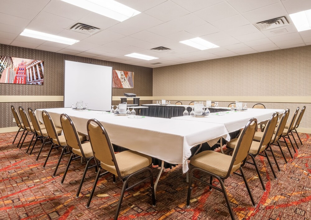 Holiday Inn Manitowoc by IHG - photo 40