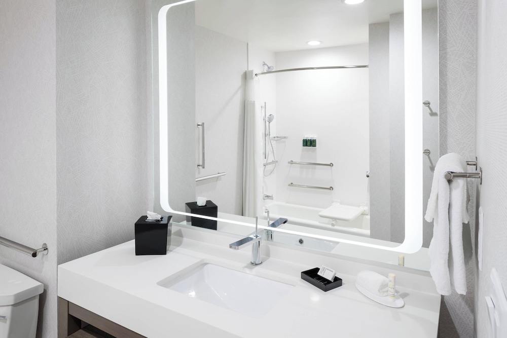 Courtyard by Marriott Houston Heights I 10 - photo 18