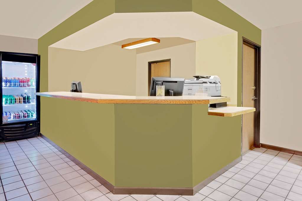 Super 8 by Wyndham Denver Central - photo 3