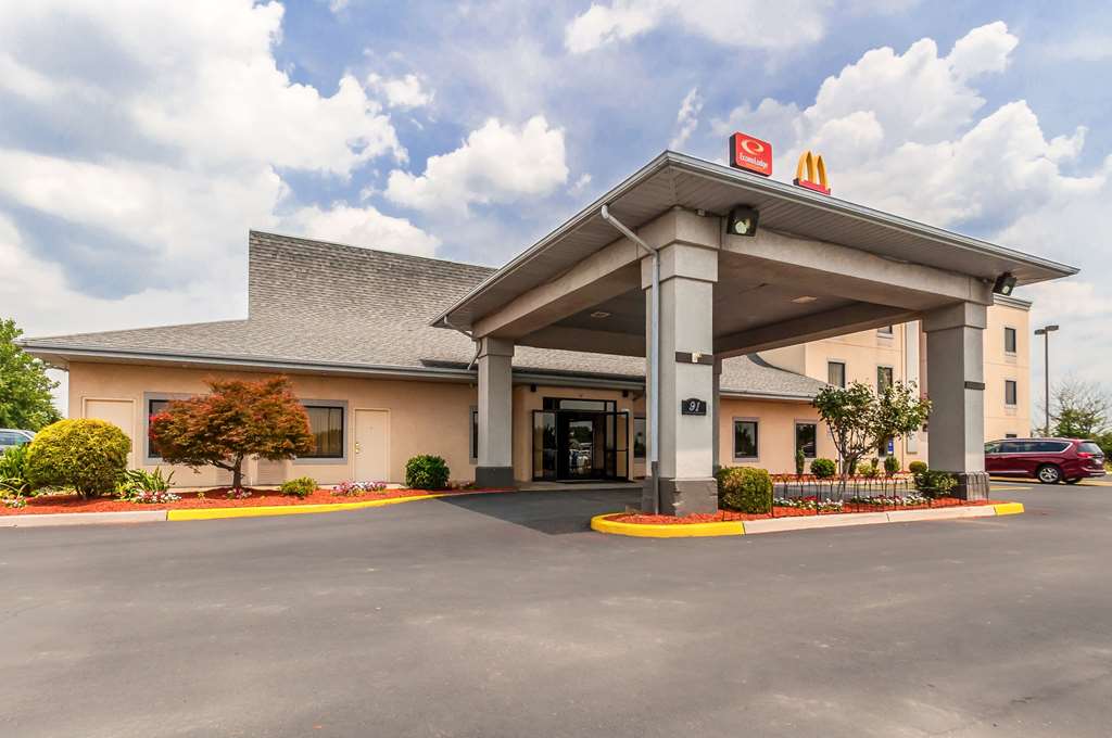 Econo Lodge Inn & Suites Middletown Winchester South in Middletown, United States
