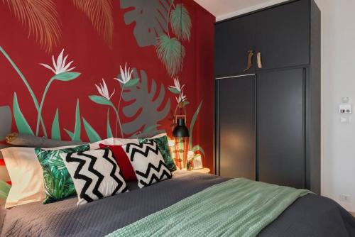 56 Direttamente Sul Mare Red Tropical — 4-Star Luxury Hotel in Diano Marina, Italy