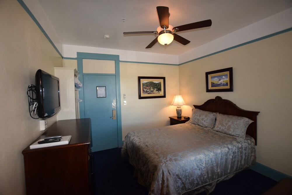 Studio 9 Hotel Catalina - photo 25