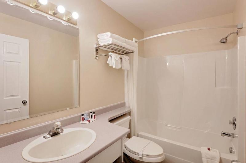 Knights Inn Grenada - photo 9