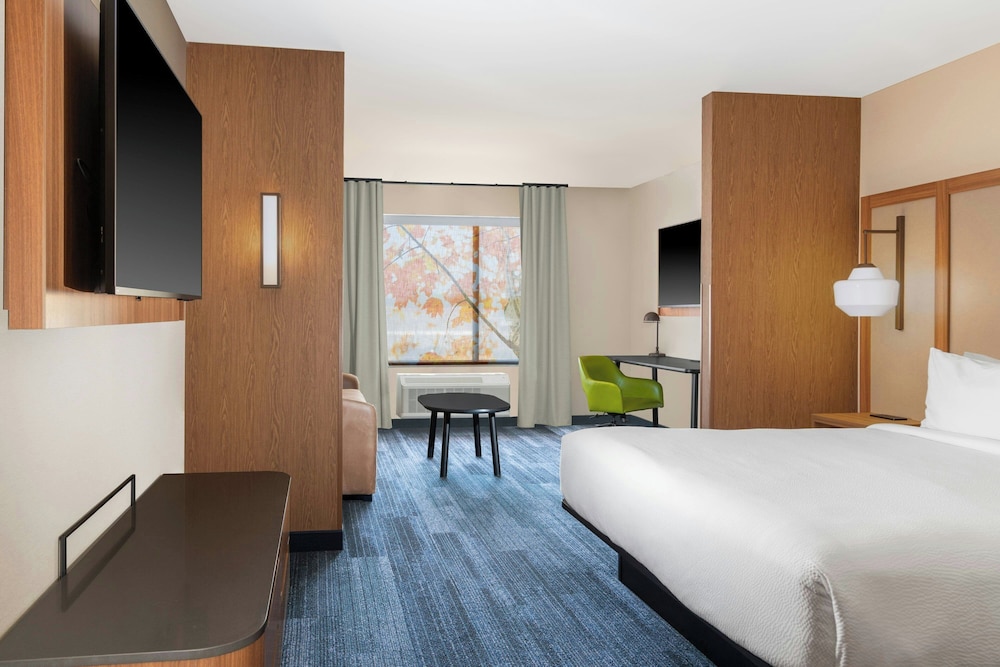 Fairfield Inn & Suites By Marriott Norfolk - photo 15