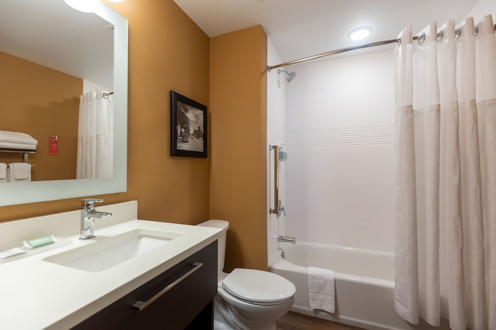 TownePlace Suites by Marriott Naples - photo 16