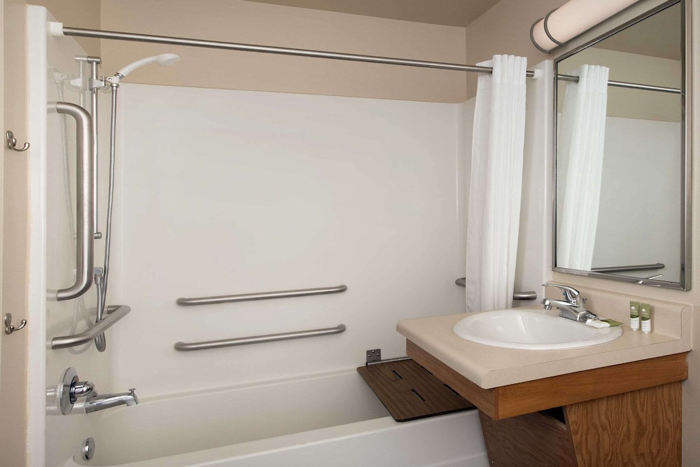 WoodSpring Suites Gainesville I 75 - photo 16