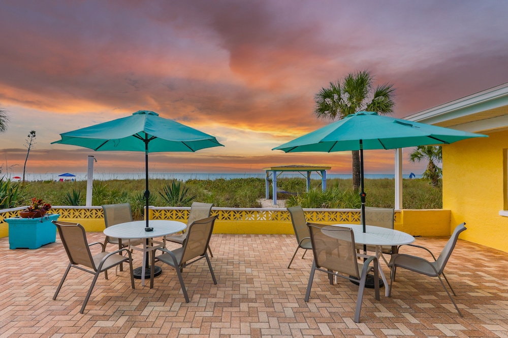 A Beach Retreat - photo 188