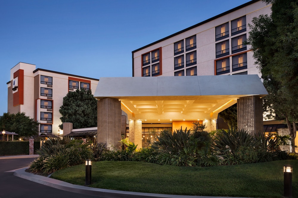 DoubleTree by Hilton Hotel San Bernardino - photo 50