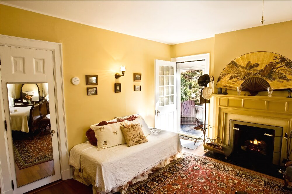 The Applewood Manor - photo 54