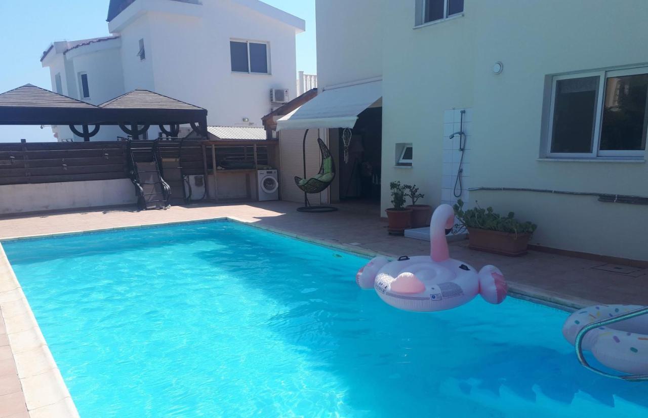 Sea View Villa in Agia Thekla