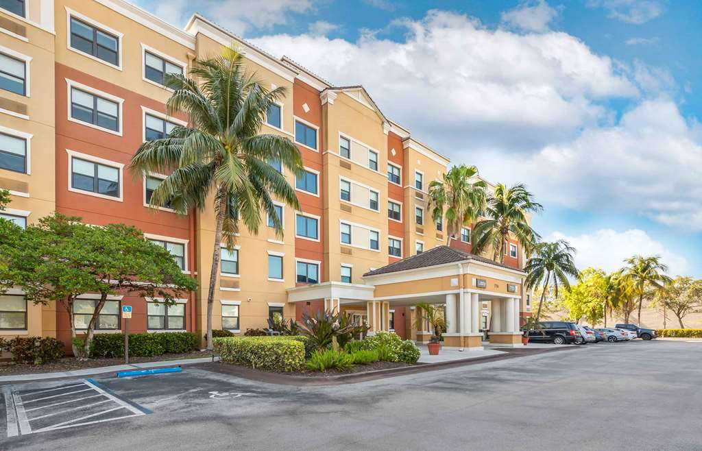 Extended Stay America Premier Suites Miami Airport Doral 25th Street - photo 2