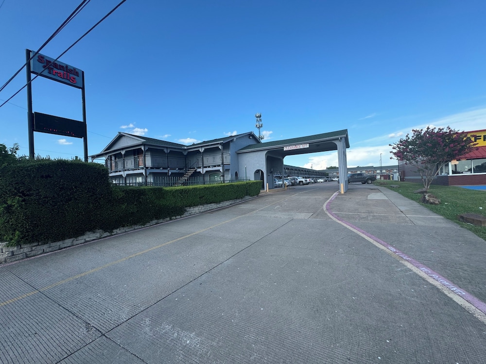 Spanish Trails Inn in Lancaster, United States