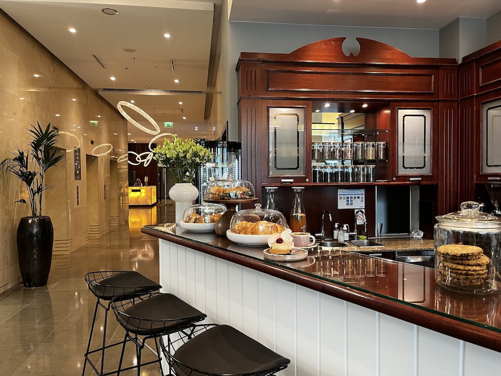 מזון ומשקאות